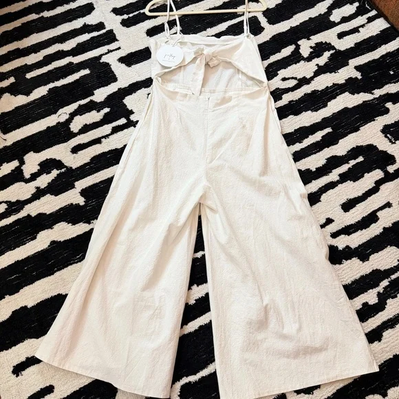 Princess Polly White Jumpsuit NWT! - Picture 2 of 7